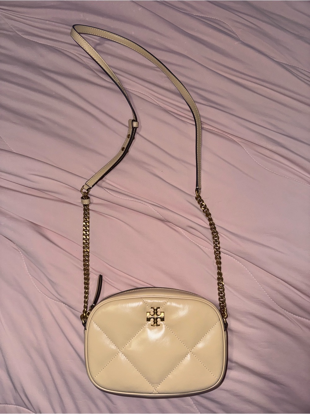 Tory Burch Kira Diamond Quilt Camera Bag
In Vanilla Soft Serve